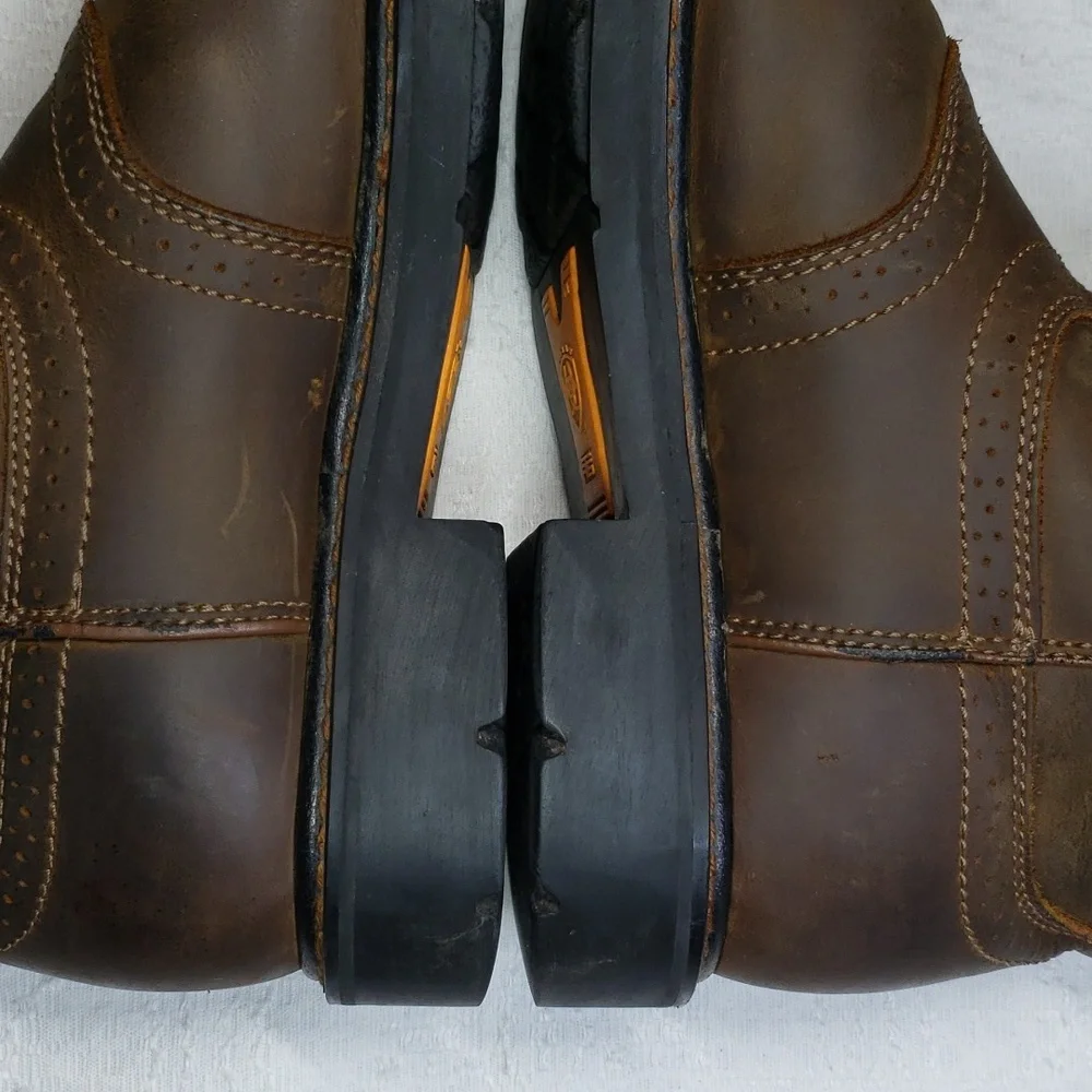 Men's ARIAT Boots Style 10002304(35760) Size 10D